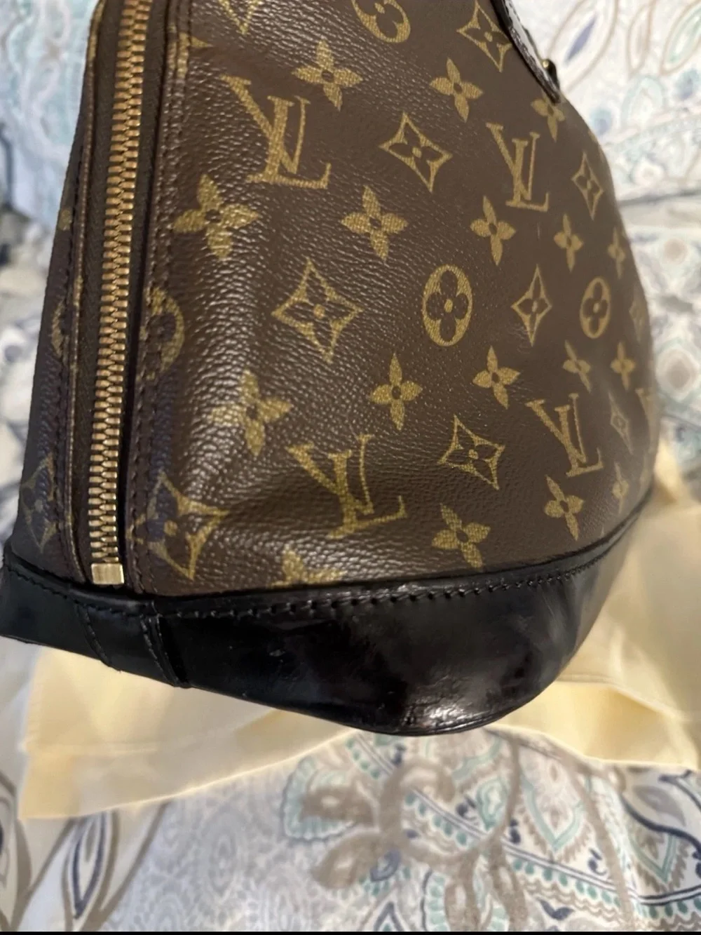 Louis Vuitton classic louis